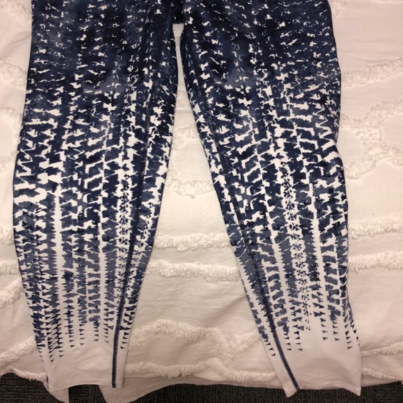 Calvin Klein leggings - Picture 2 of 3